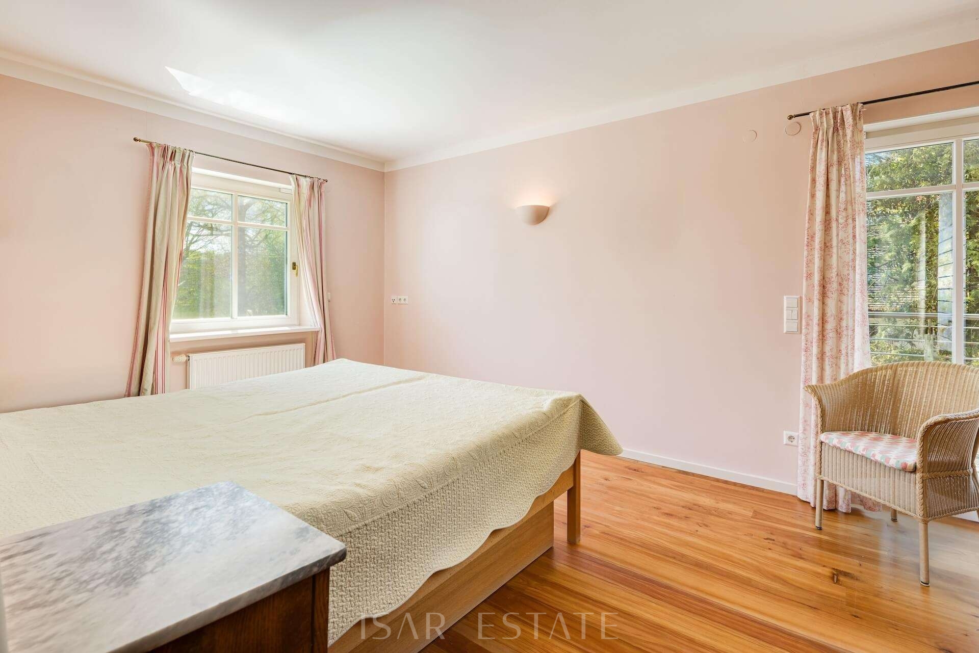 Schlafzimmer 1. OG